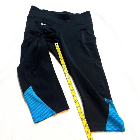 Under Armour Capri Leggings Heat Gear Black Blue Small Pull On Athletic Stretchy - Picture 4 of 8